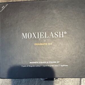 MoxieLash Magnetic Eyelash Kit with Liner